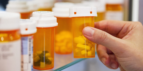 海外“淘药”图个啥：进口药审批滞后百姓需求