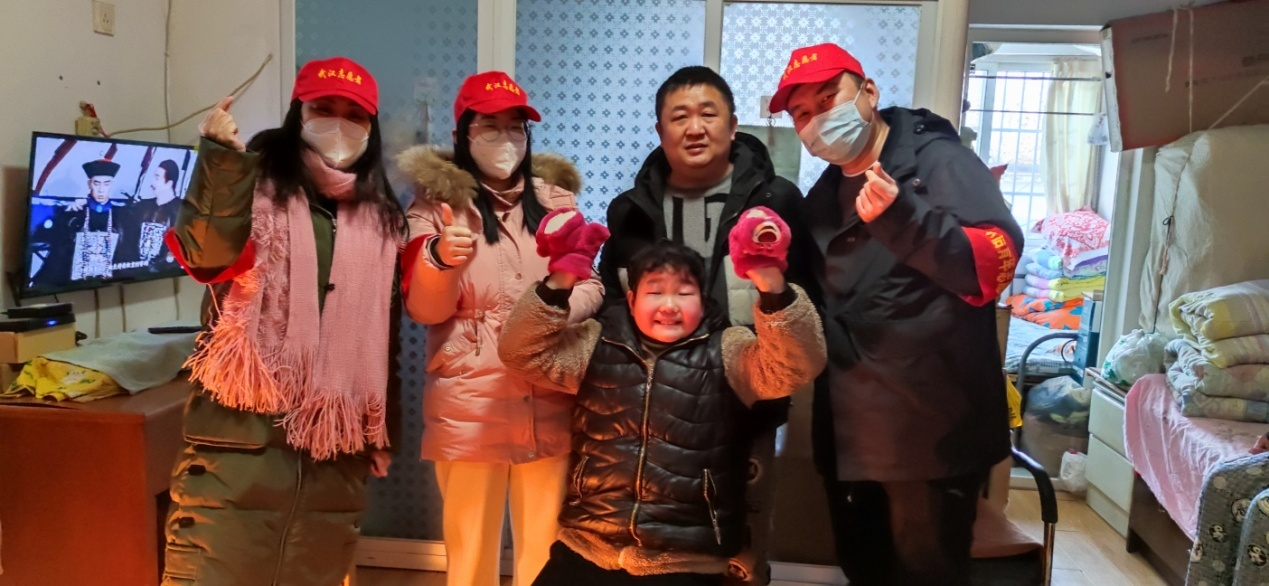 点亮爱心，帮扶成长 | 9游会官方网站医药团支部为扶贫结对儿童送温暖